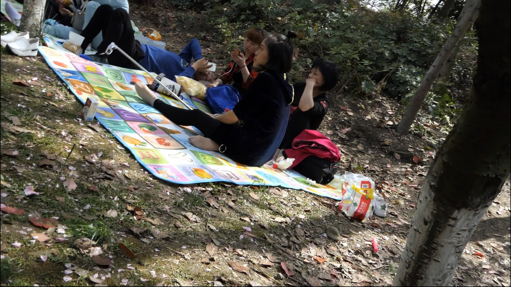 streetsnapnylon[00 01 04][20181208 230211 7]